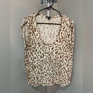 Express Cheetah Cinched Sleeve Tee